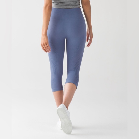 Lululemon Flow & Go Crop - Picture 3 of 13